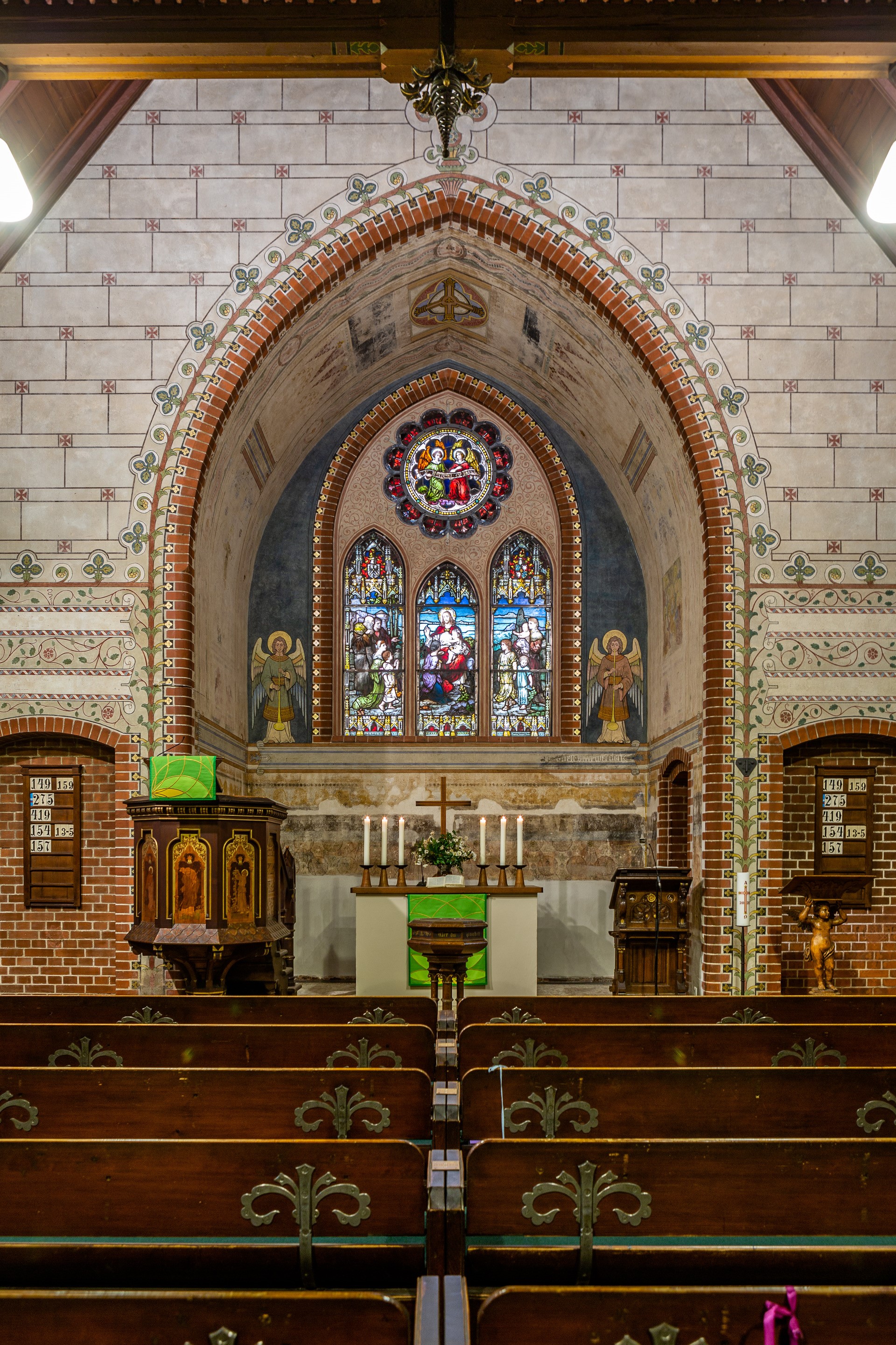 Restaurierung Ausmalung Apsis Ev. Pfingstkirche (5. BA)